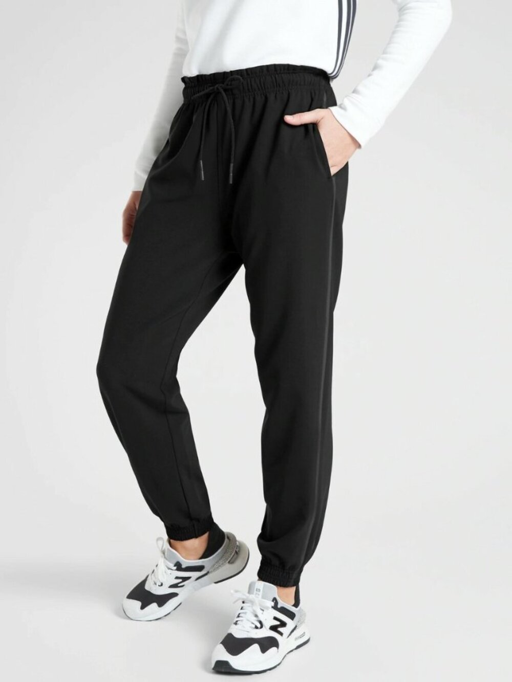 Womens Athleta Metropolis Jogger Pants Size 8 Black Elastic Waistband Cinched
